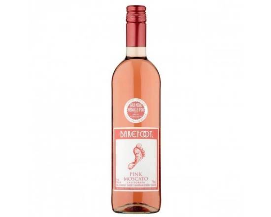 Order Barefoot Cellars Pink Moscato, 750mL blush wine (9.0% ABV) food online from NEWBRIDGE WINES & SPIRITS CORP store, Levittown on bringmethat.com