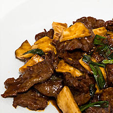 Order Beef with Oyster Mushroom 蚝油牛 K food online from Jin's Fine Asian Cuisine store, Brookline on bringmethat.com