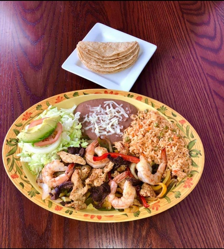Order Fajitas food online from Tony Tacos Downtown store, Bloomington on bringmethat.com