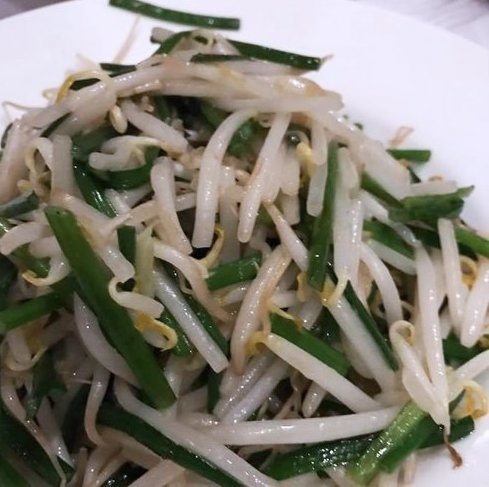 Order Sautéed Bean Sprouts with Chives food online from Tri Dim Shanghai store, New York on bringmethat.com