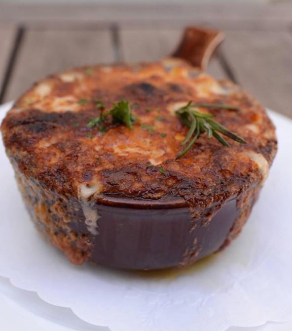 Order French Onion Soup food online from AOC East store, New York on bringmethat.com