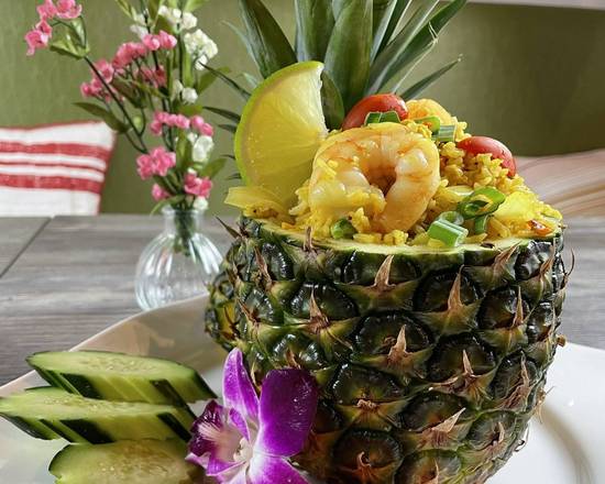 Order Pineapple Fried Rice with Seafood food online from May Thai Kitchen store, Alameda on bringmethat.com