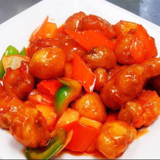 Order Sweet & Sour Chicken  food online from Lucky Wok Chinese Food store, Ontario on bringmethat.com