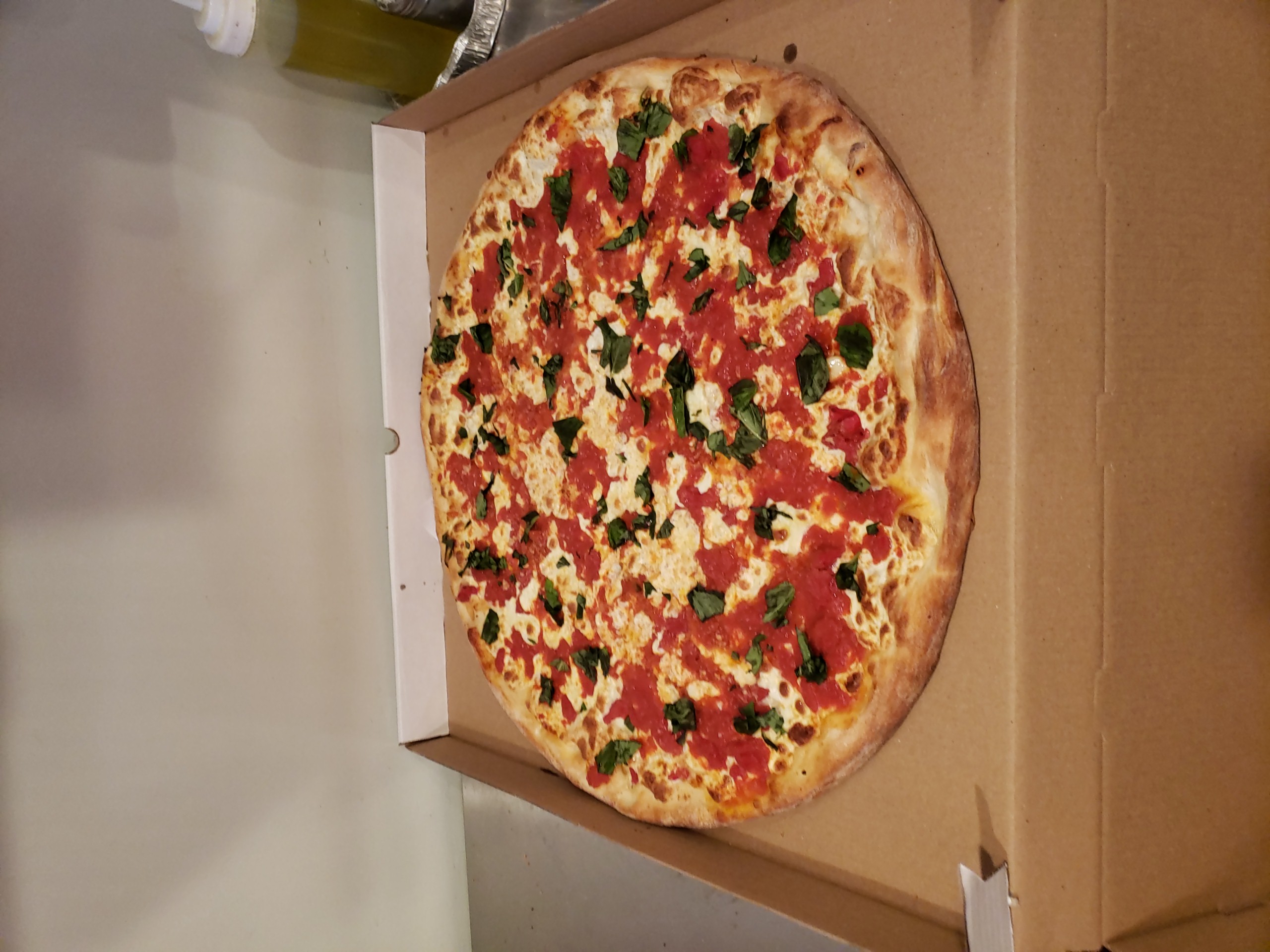 Order Margherita Pizza food online from Big Joe Pizzeria store, East Meadow on bringmethat.com
