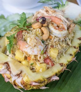 Order Yellow Curry Pineapple Fried Rice food online from Chef Q store, Portland on bringmethat.com