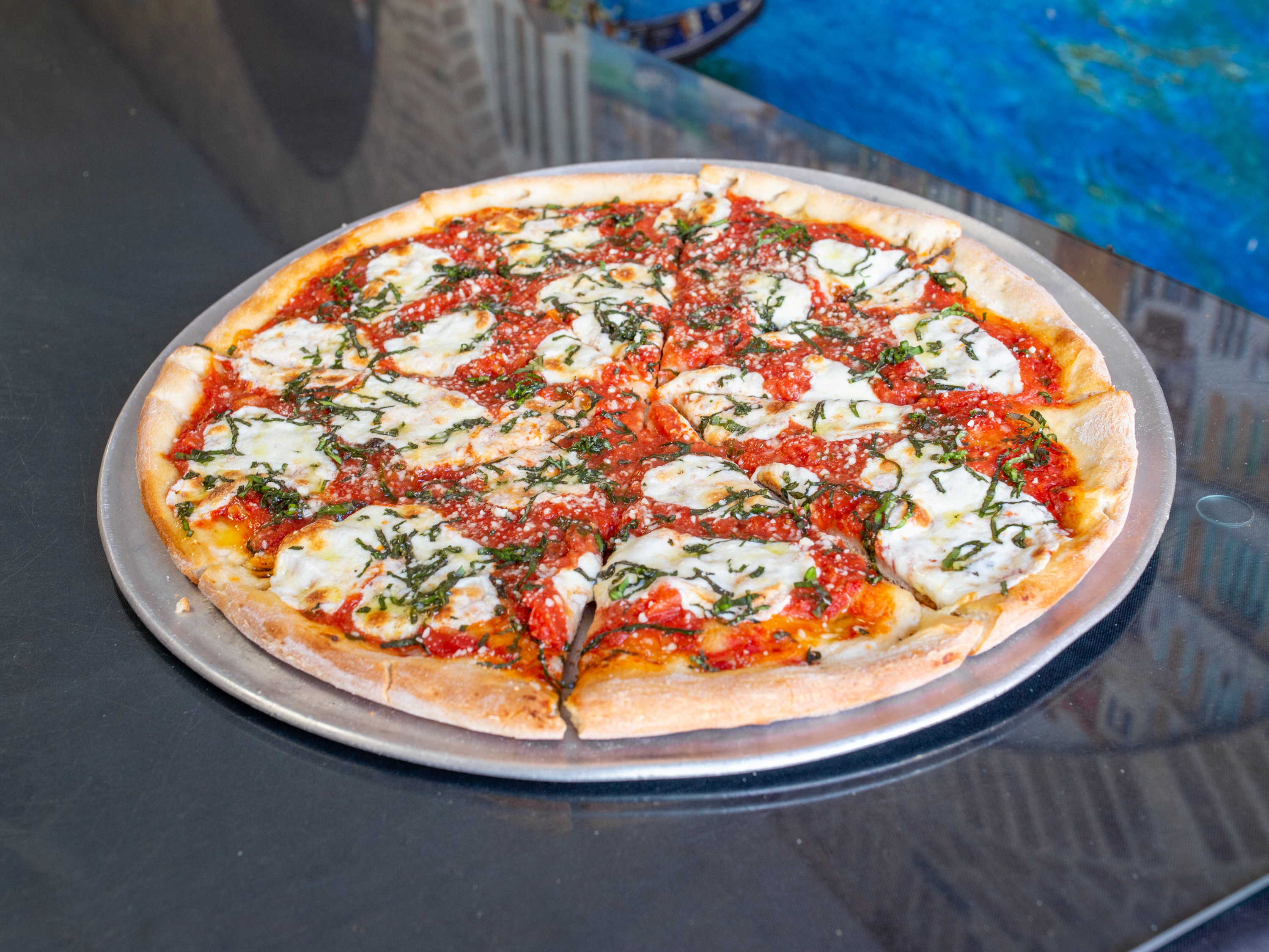 Order Margarita Pizza food online from Formacio Pizzeria store, Mercedes on bringmethat.com