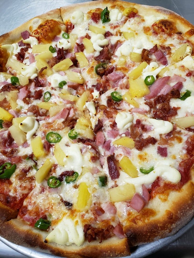 Order Maui Pizza - Medium 12'' (Serves 2 People) food online from NYP Slice House store, Las Cruces on bringmethat.com