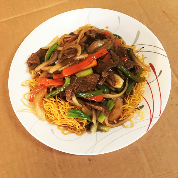 Order Beef with Black Pepper Sauce Noodles  牛捞面 food online from King Kee store, San Francisco on bringmethat.com