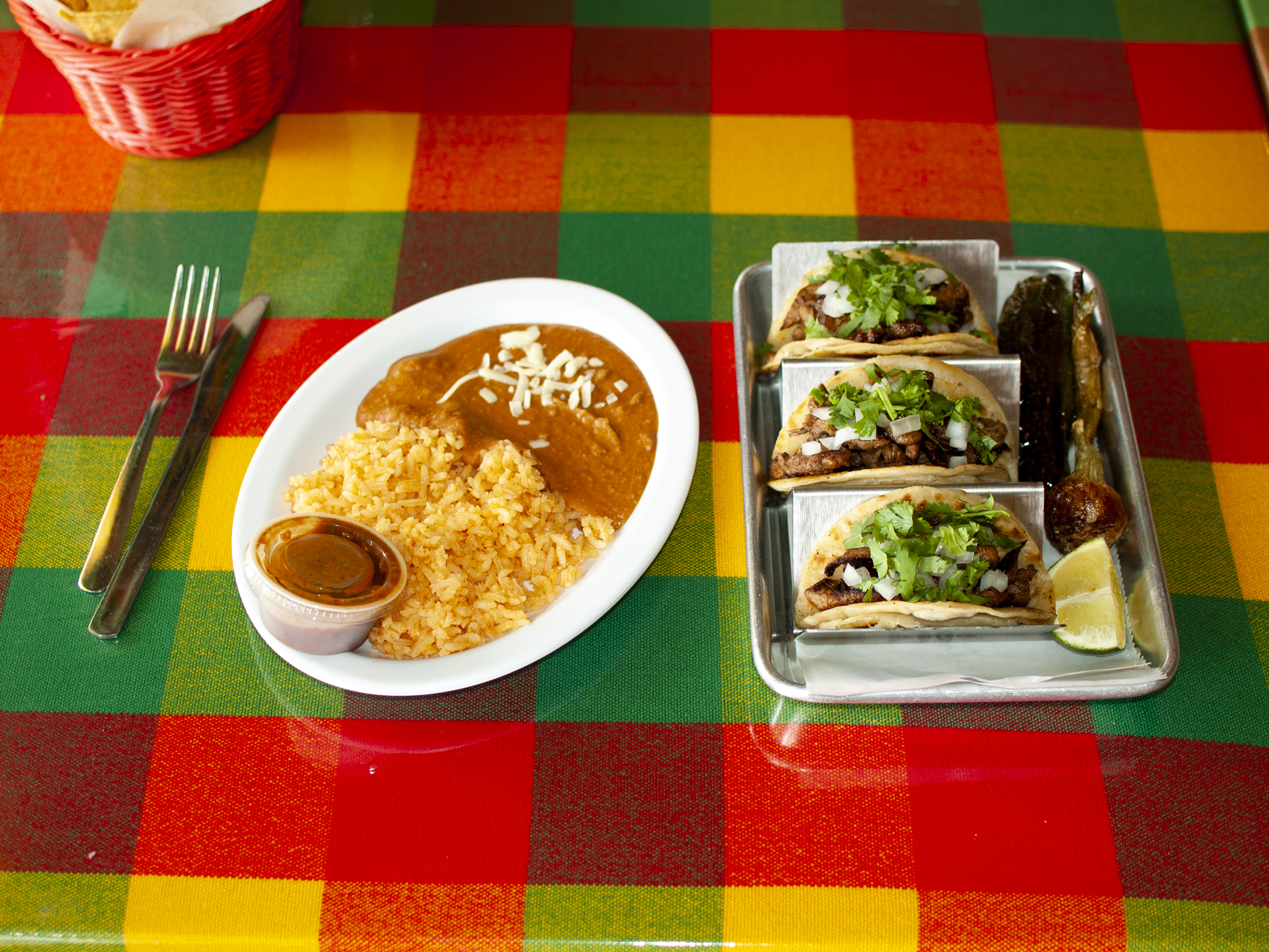 Order Taco Deluxe food online from Las Fuentes store, Hopkinsville on bringmethat.com