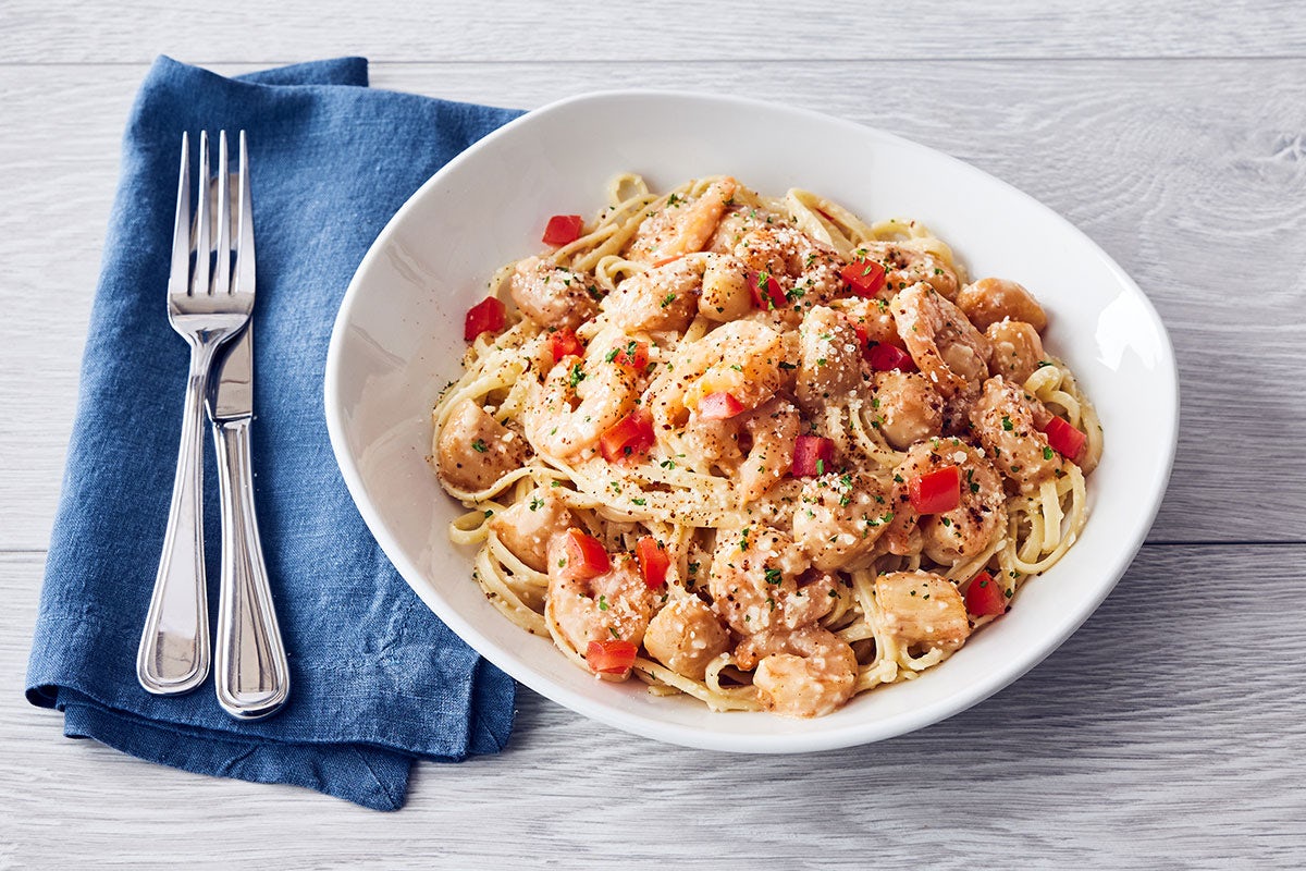 Order Baja Scallops and Shrimp Scampi Pasta food online from 7106-Bonefish Grill store, Snellville on bringmethat.com