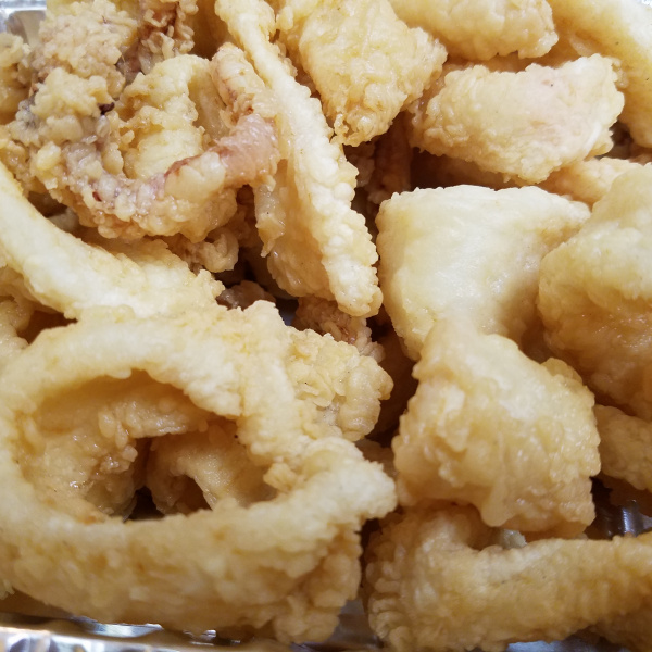Order Fried Calamari food online from Gio Cafe & Deli store, Chicago on bringmethat.com