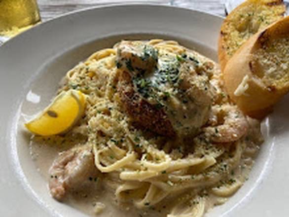 Order Cajun Alfredo food online from HIEUX Boil Seafood House store, New Orleans on bringmethat.com