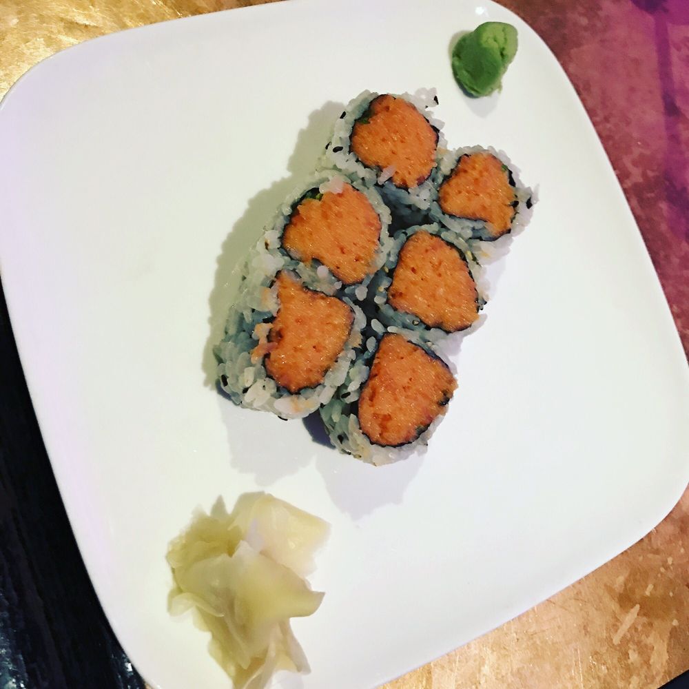 Order Spicy Tuna Roll food online from Tokyo Teriyaki store, Forest Hills on bringmethat.com