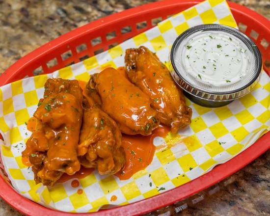 Order 5 Pieces Wings food online from Mangia Bene Pizza store, Tampa on bringmethat.com