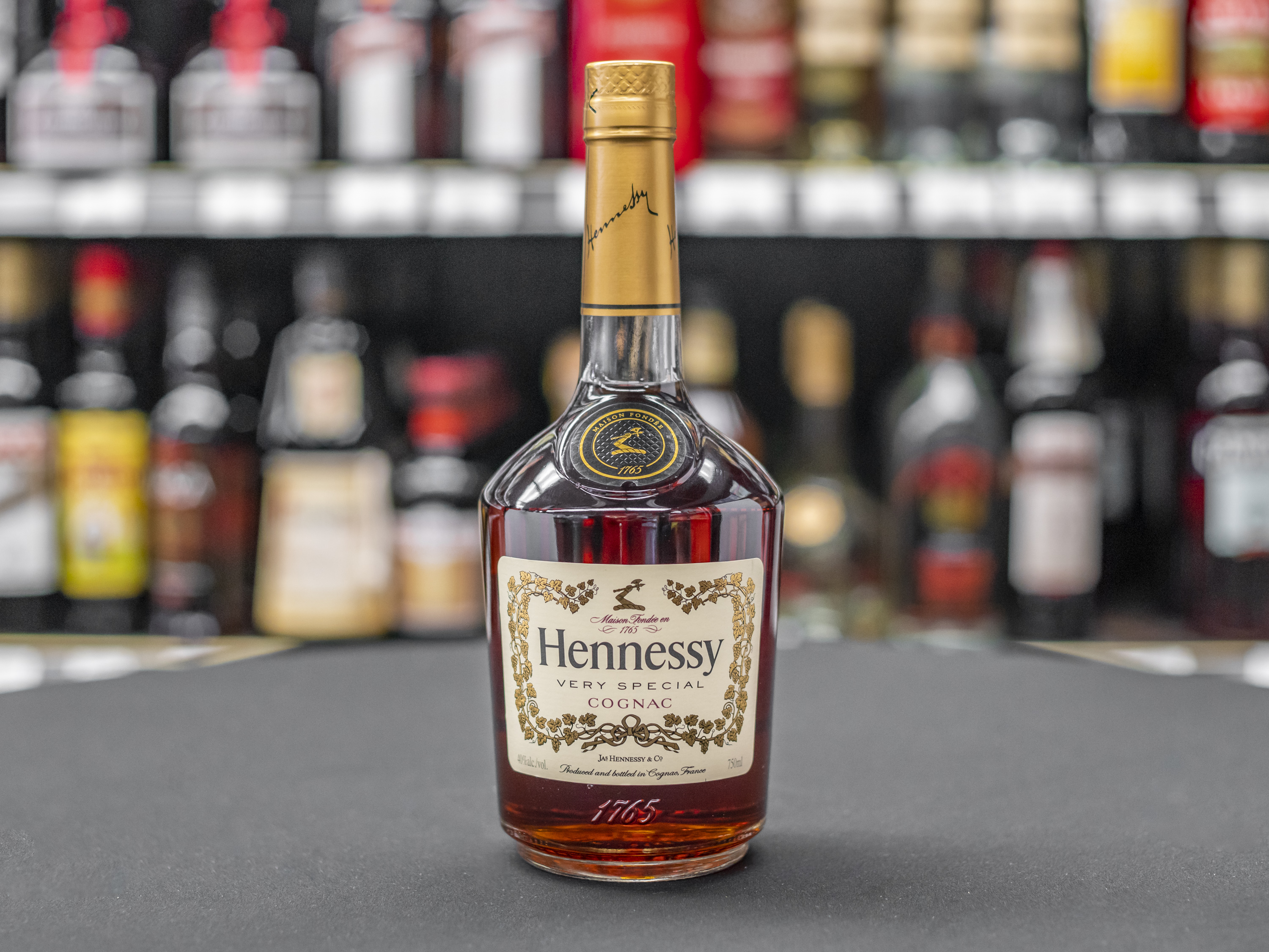 Order 750ml. Hennessy Vsop food online from Mike's Liquors store, San Francisco on bringmethat.com