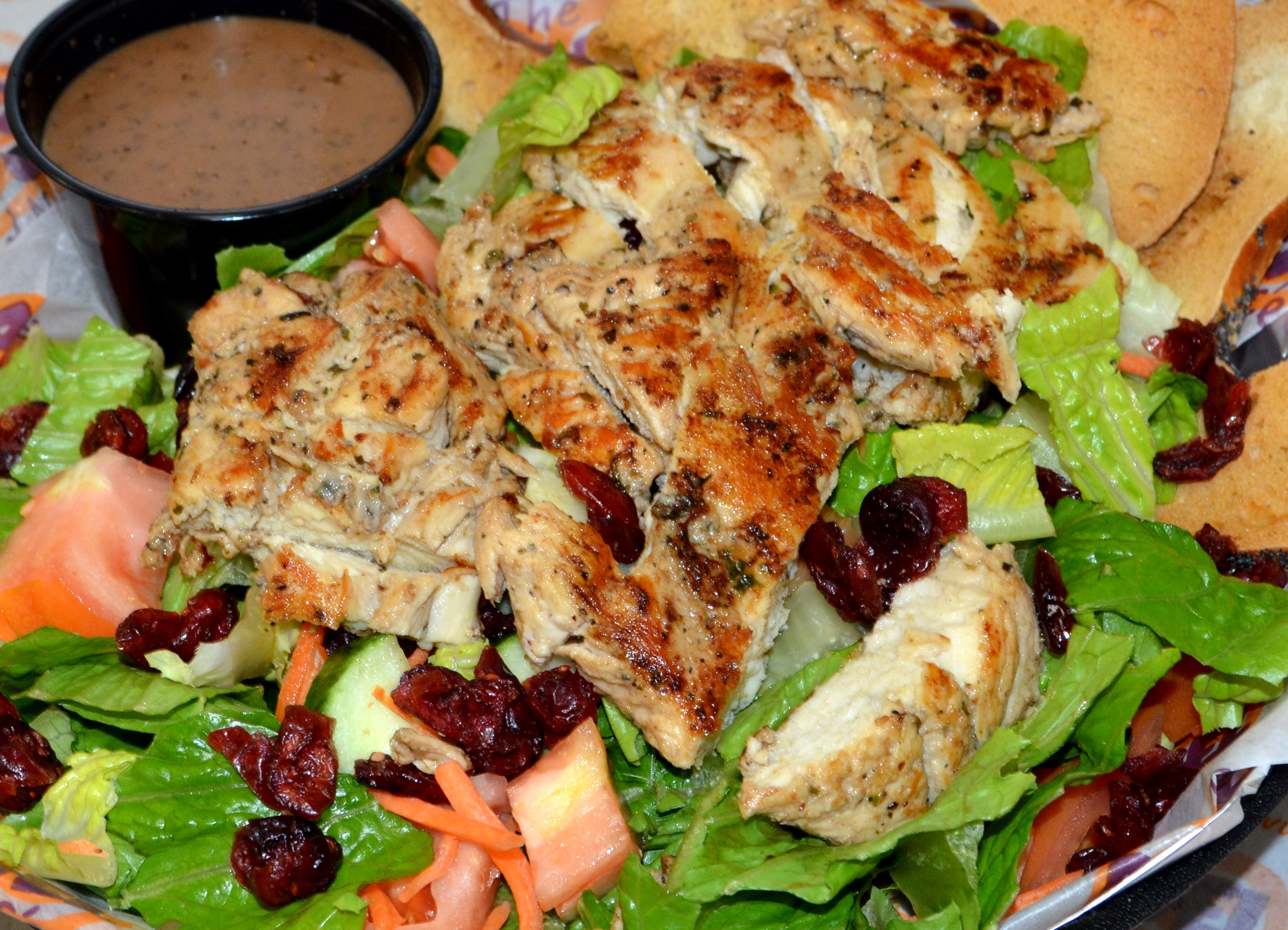 Order Grilled Chicken Tossed Salad food online from Bagel Cafe store, Herndon on bringmethat.com