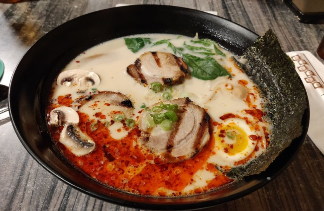 Order R3. Chashu Ramen food online from Ramen And Udon House store, San Francisco on bringmethat.com