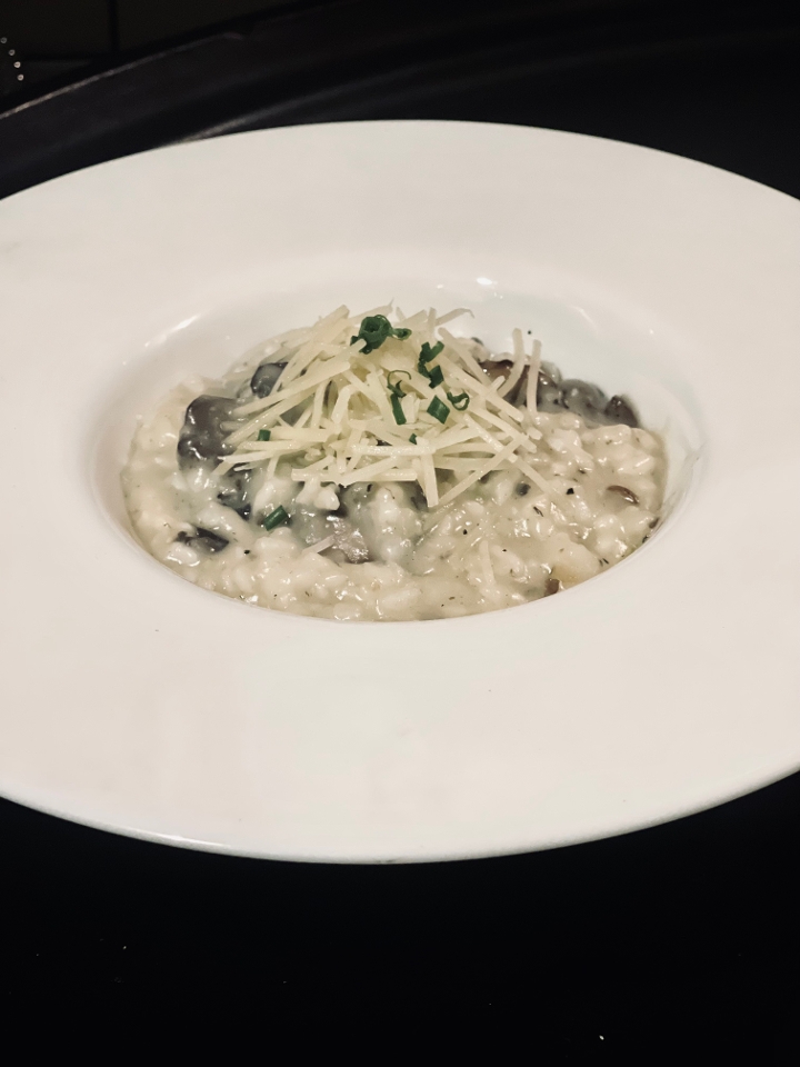 Order Mushroom Risotto food online from Max On Broad store, Richmond on bringmethat.com