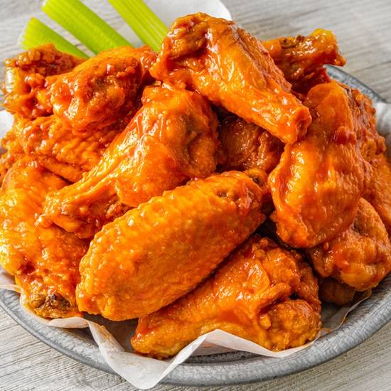 Order 20 Wings food online from Hurricane Sports Grill store, Wichita on bringmethat.com