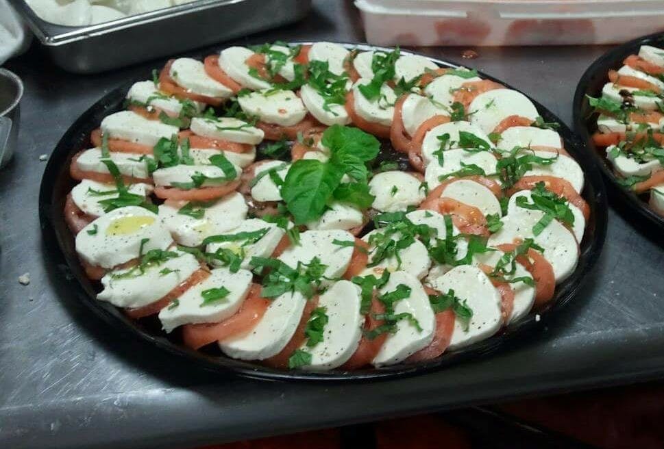 Order Caprese Salad - Small food online from Yordana Pizza Ii store, Fairless Hills on bringmethat.com