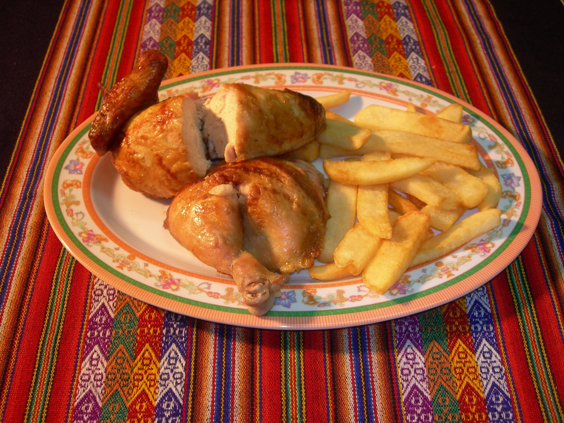 Order 20. Saltado de Pollo food online from Aires Del Peru store, Garden Grove on bringmethat.com