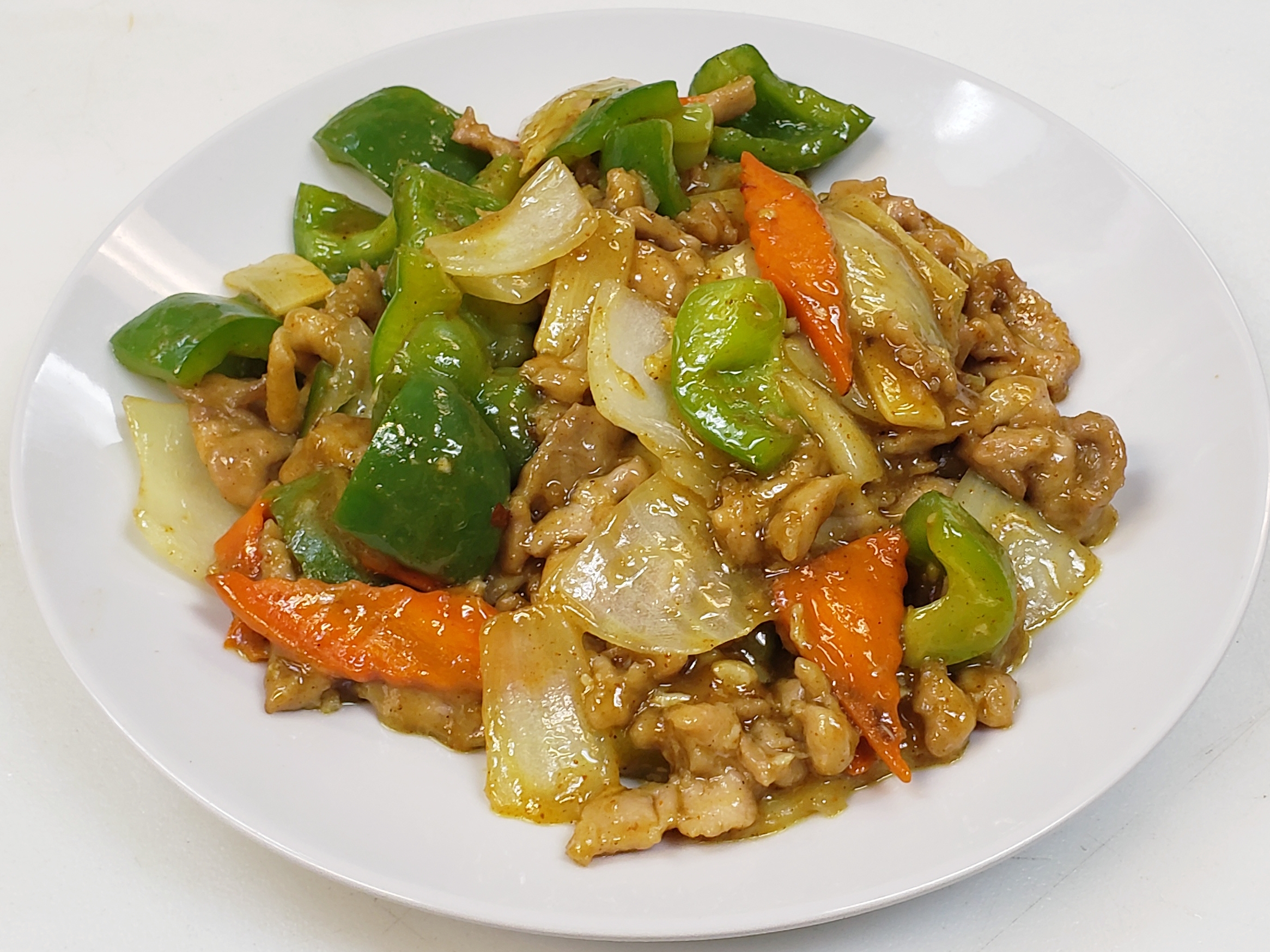 Order 423. Curry Chicken Stir-Fry food online from Thien Hoang Restaurant store, Portland on bringmethat.com
