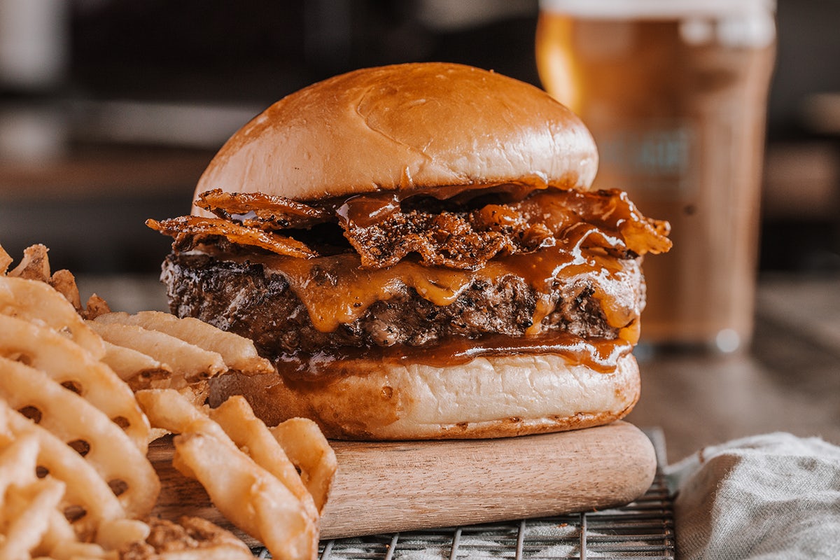 Order BBQ BACON CHEDDAR BURGER* food online from Old Chicago Pizza + Taproom store, Olathe on bringmethat.com