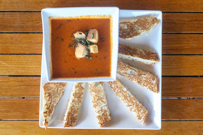 Order Tomato Basil Soup food online from Tommy Tavern + Tap store, Parsippany on bringmethat.com