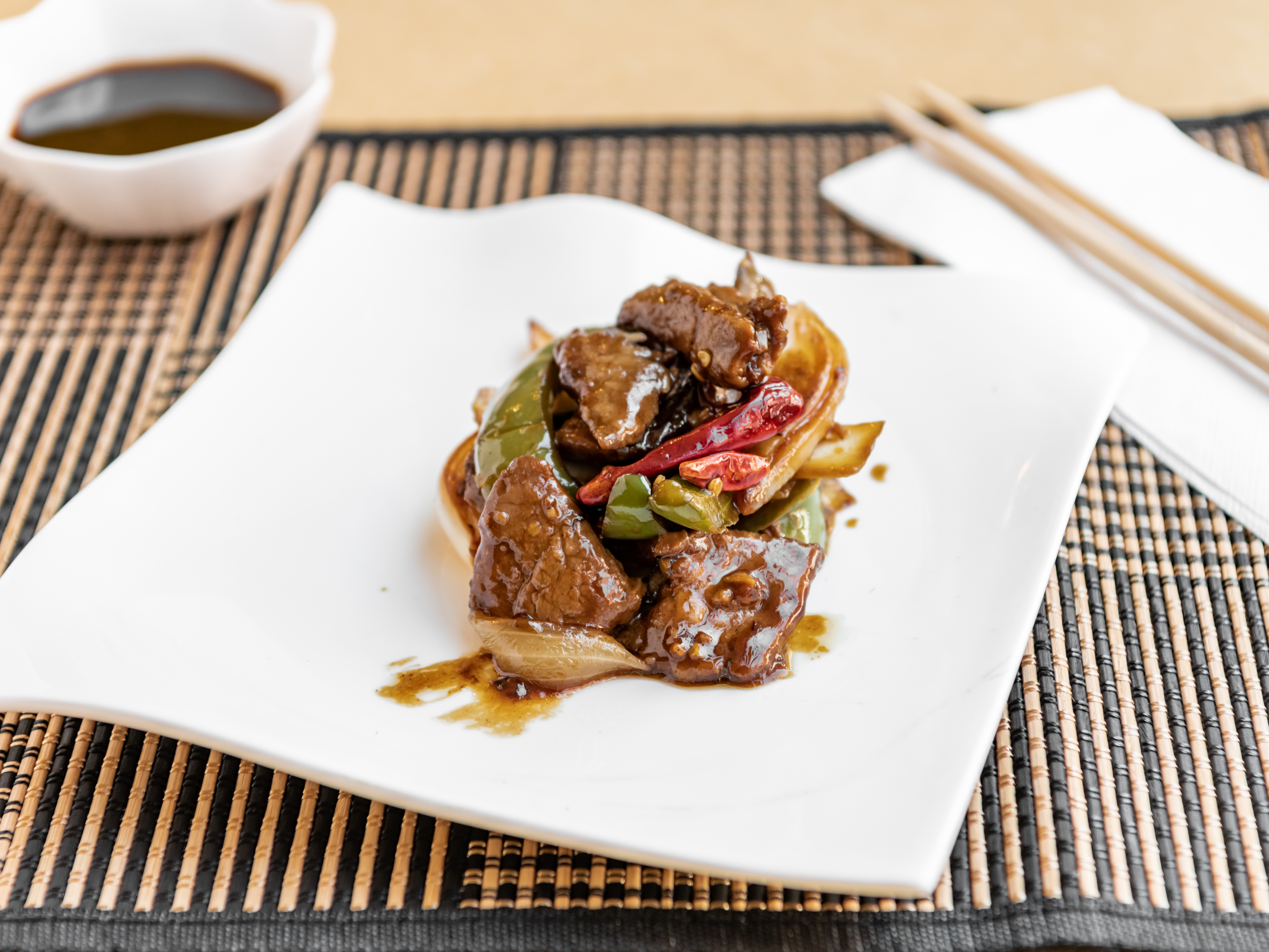 Order Mongolian Beef Stir Fried  food online from Chinese Express store, Berkeley on bringmethat.com