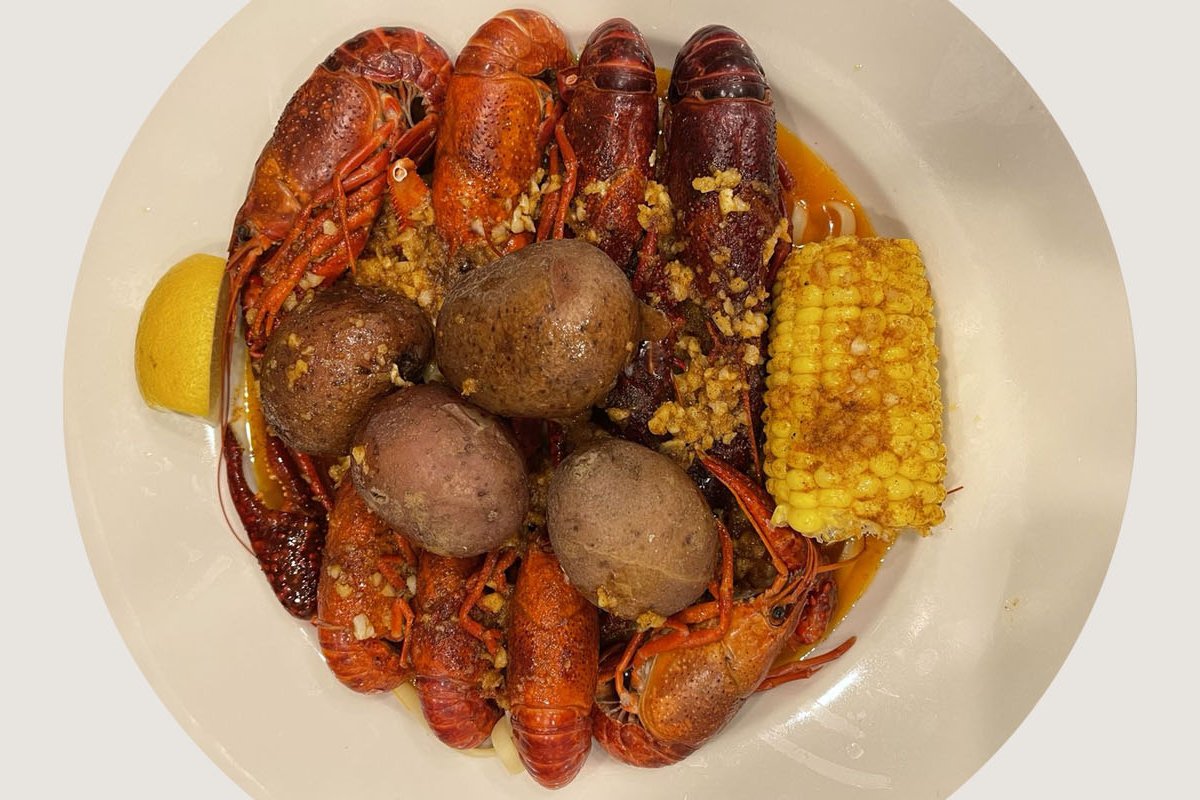 Order 1/2 Lb Crawfish w Pasta food online from Crazy Seafood store, West Springfield on bringmethat.com