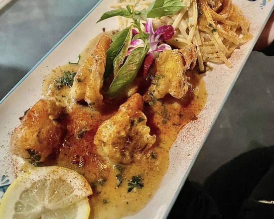 Order Linguine Shrimp Scampi food online from Randazzos Restaurant store, Key Biscayne on bringmethat.com