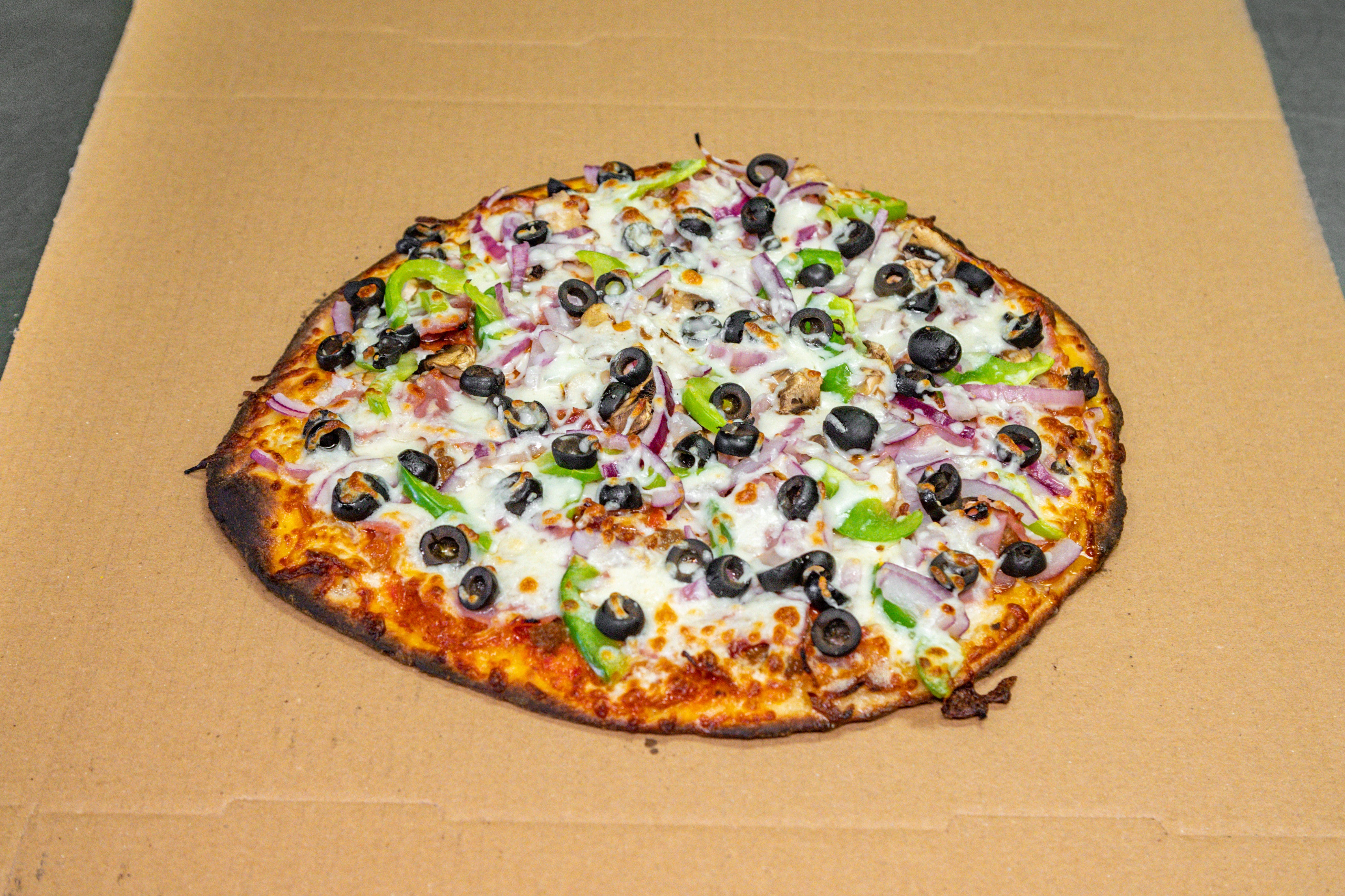 Order Supreme Pizza - Large 14'' food online from Venice Pizzeria store, Santa Clarita on bringmethat.com