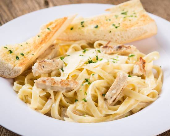 Order Fettuccine Alfredo with Grilled Chicken food online from Rosatis Pizza store, Peoria on bringmethat.com