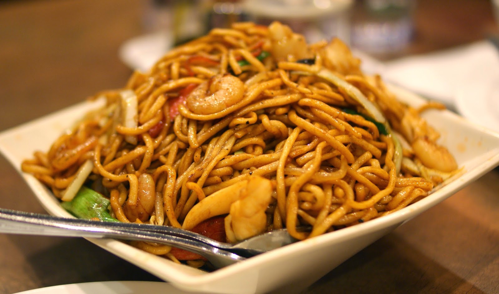 Order 54. Shrimp Lo Mein food online from Profit Chinese Restaurant Ii store, New York on bringmethat.com