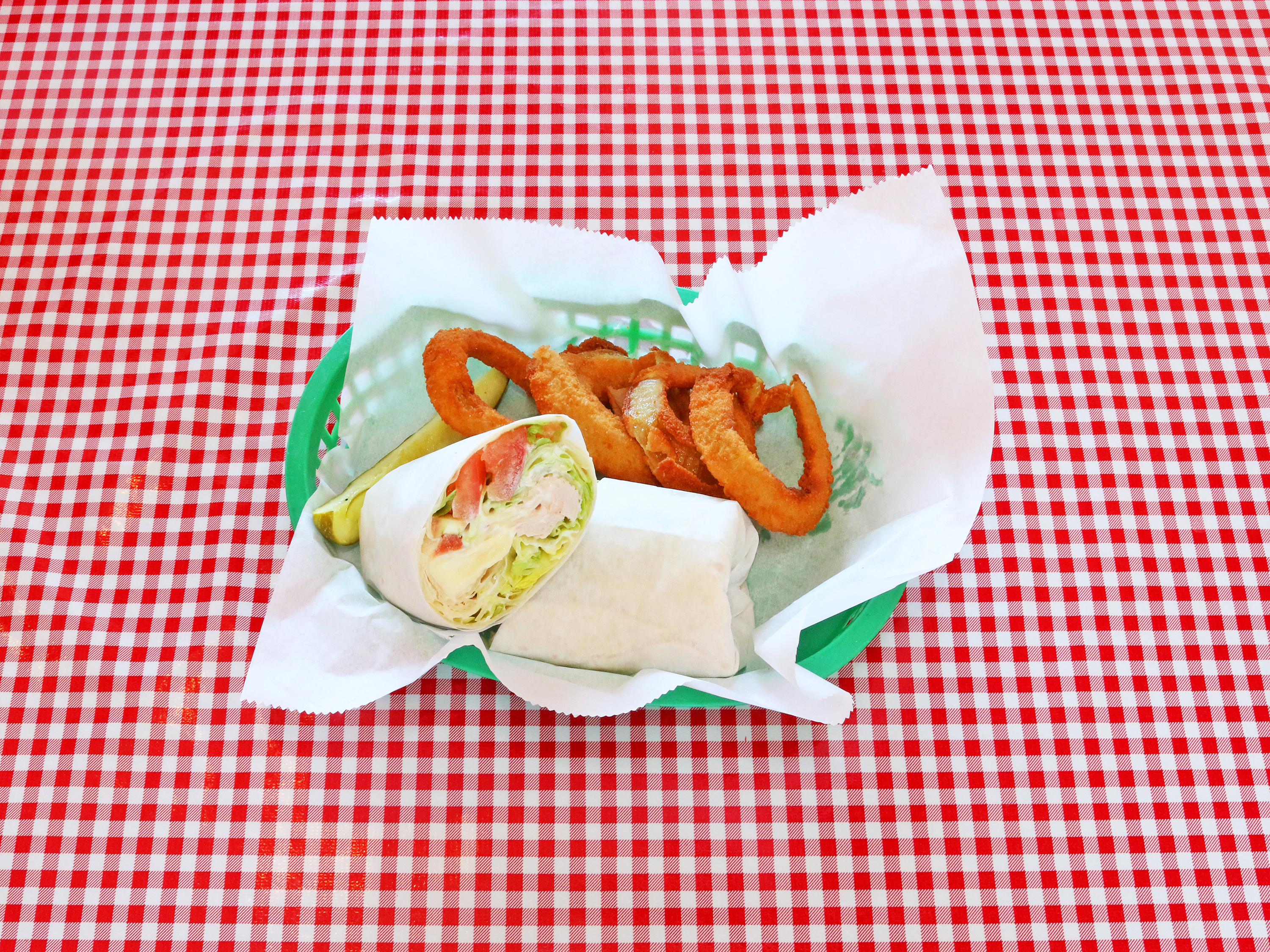 Order Turkey and Swiss Wrap food online from Mama K's Pizza and Grille store, Gurnee on bringmethat.com