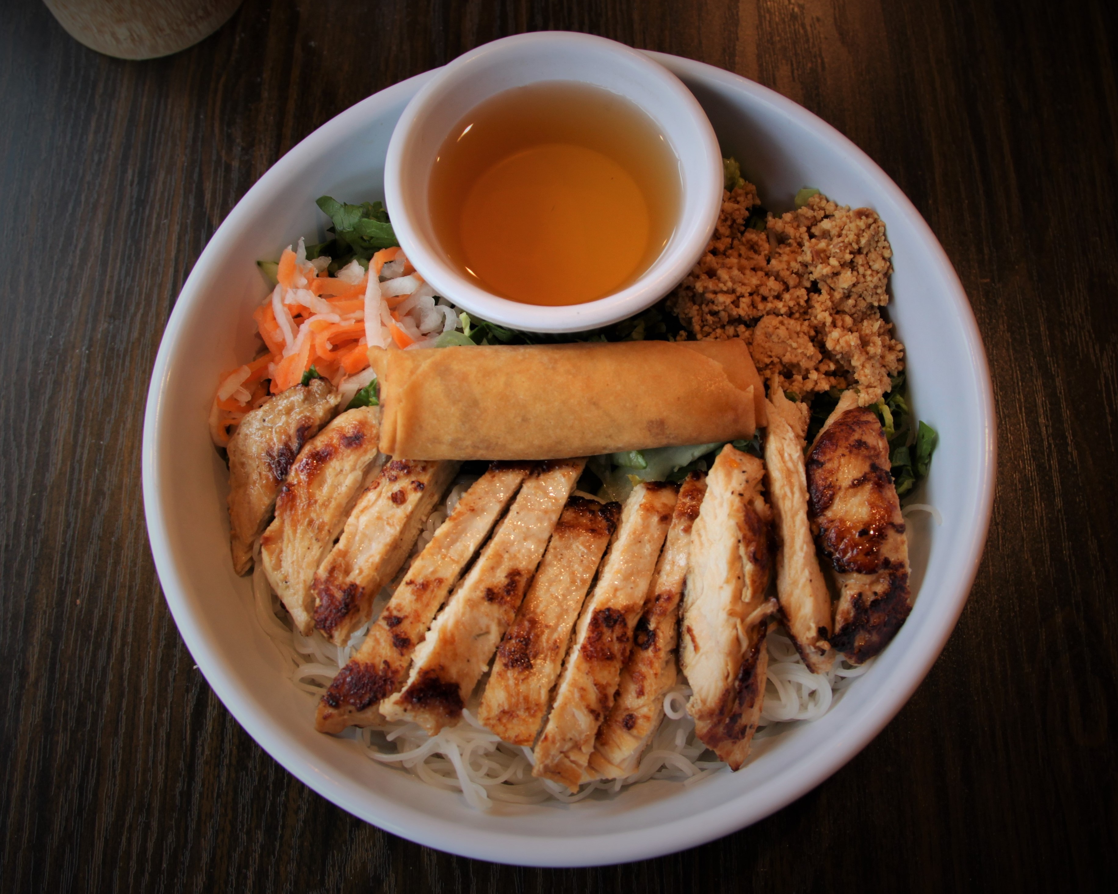 Order N4 Noodles with Chicken and Eggroll food online from Indochine store, New Brunswick on bringmethat.com