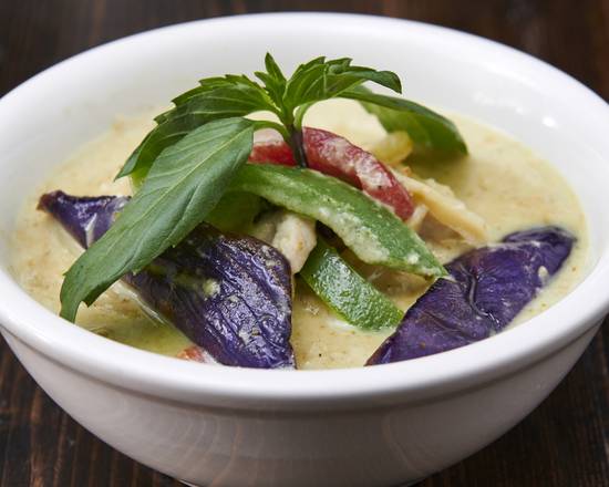 Order Green Curry food online from Sukhumvit 51 store, New York on bringmethat.com