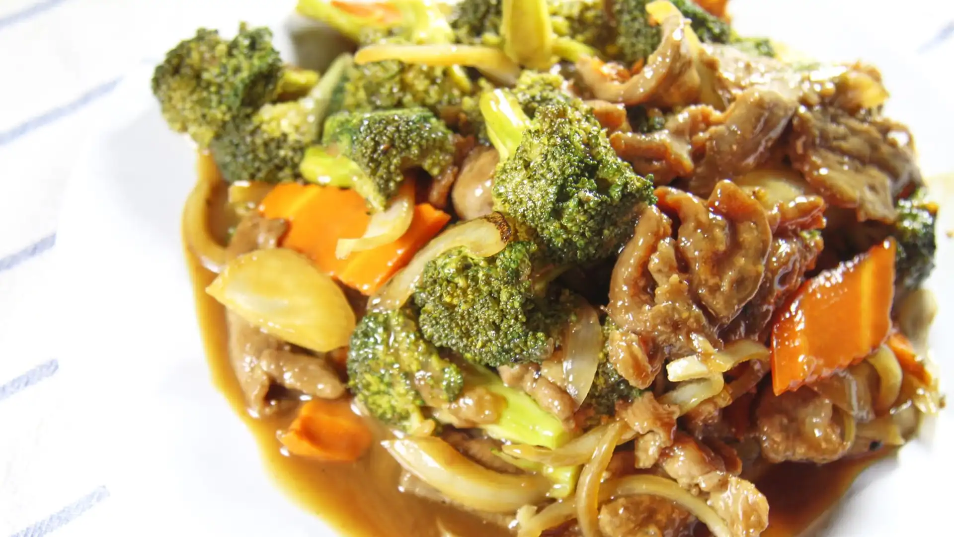 Order 1. Broccoli Beef food online from Papa Chen store, Brentwood on bringmethat.com