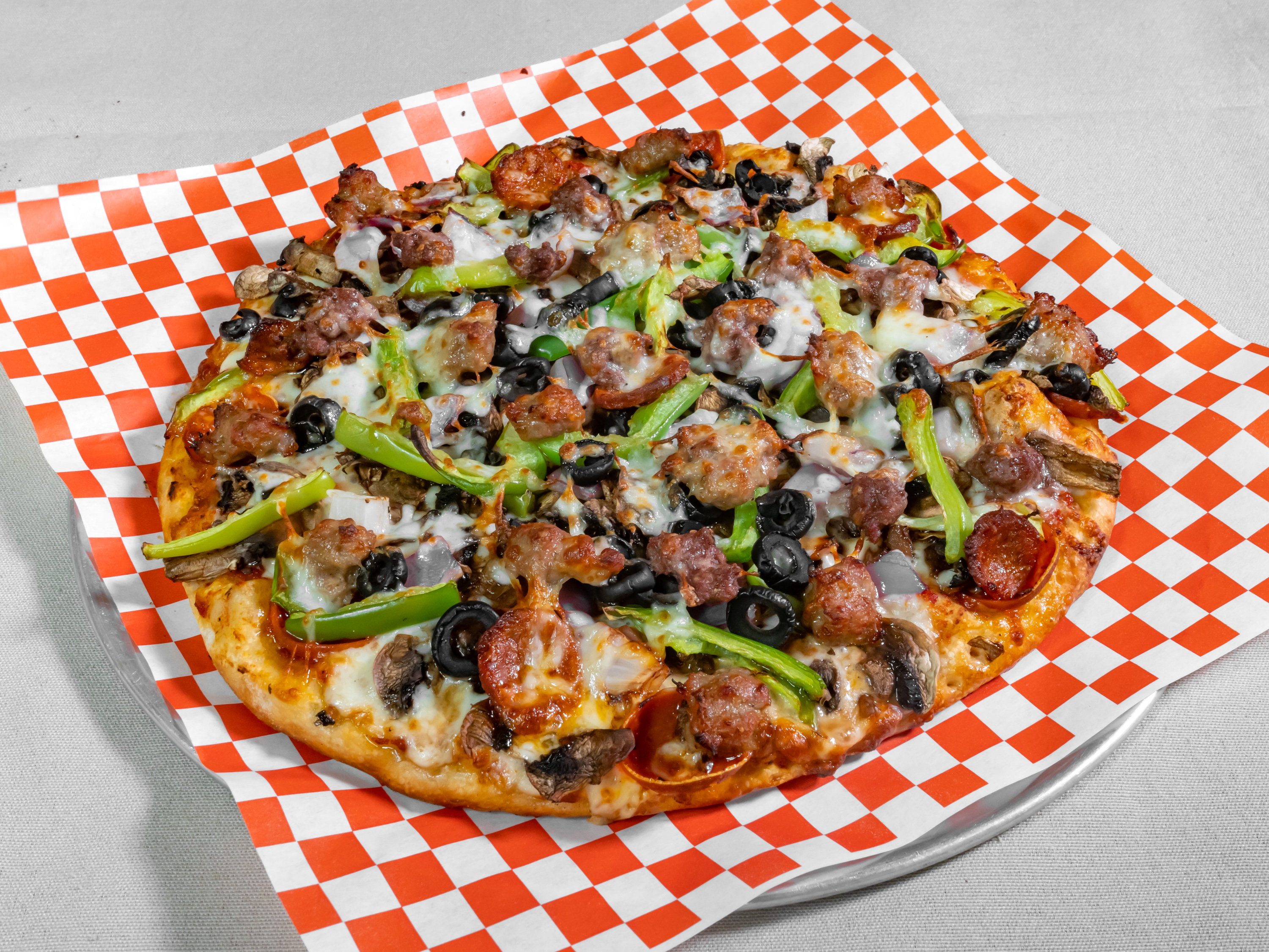 Order Jack's Mexican Club Combo Pizza food online from Epic Pizza store, Modesto on bringmethat.com