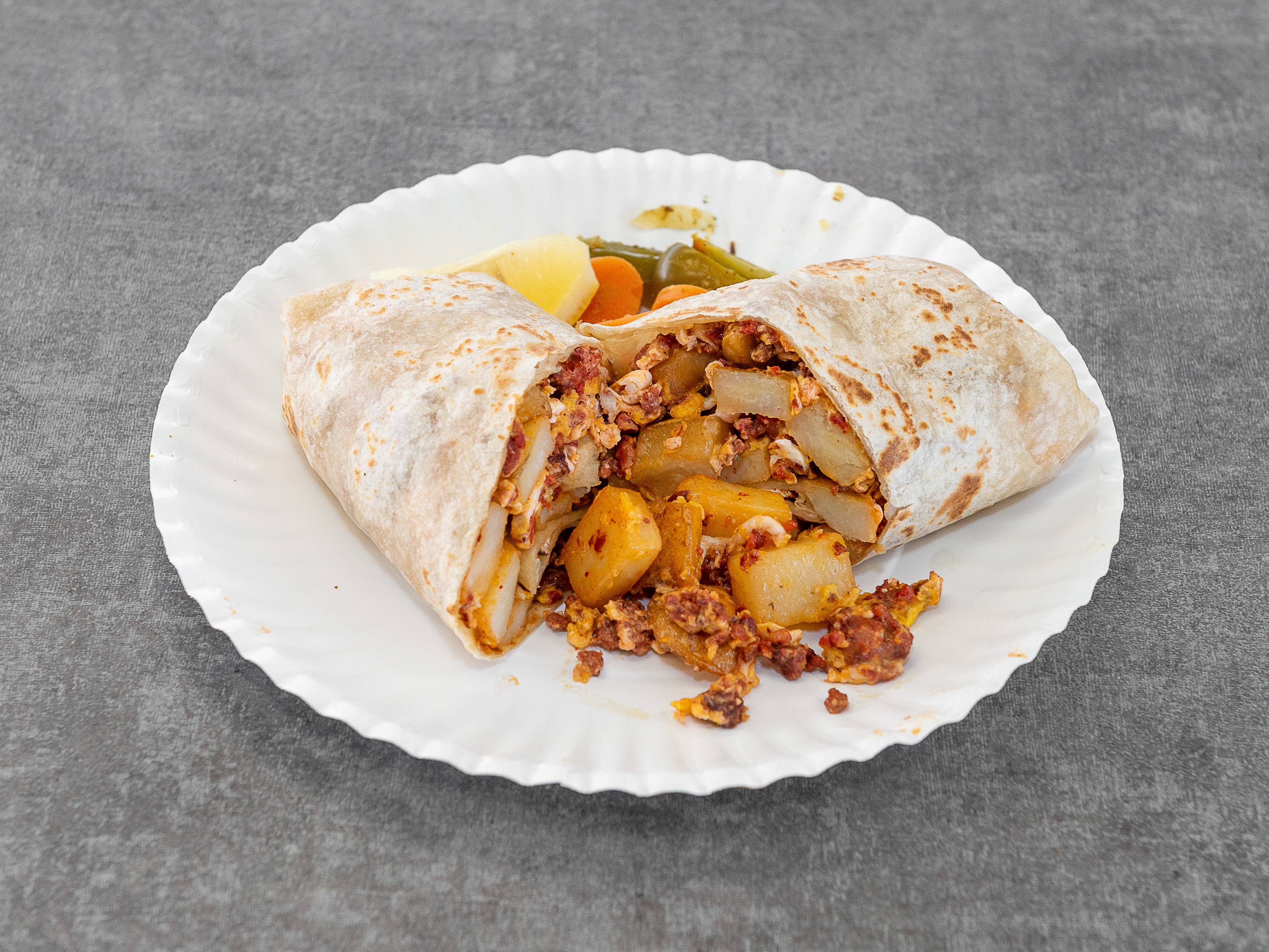 Order Breakfast Burrito (from 8 am to 11 am ) food online from Tacos El Jalisciense store, Salinas on bringmethat.com