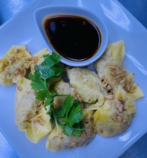 Order Steam Chicken Wonton (Dumpling) food online from Smile Thai store, Harbor City on bringmethat.com