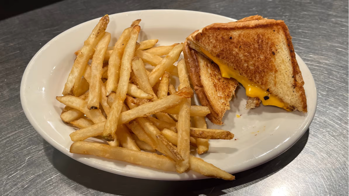 Order Grilled Cheese Sandwich Meal food online from Macs Downtown Alton store, Alton on bringmethat.com
