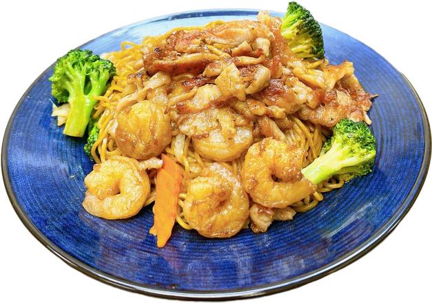 Order Chicken and Shrimp Chow Mein food online from Oishi Teriyaki & Sushi store, Paramount on bringmethat.com