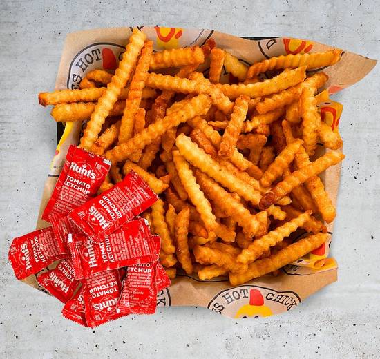 Order Box of Fries food online from Dave's Hot Chicken store, Clackamas on bringmethat.com