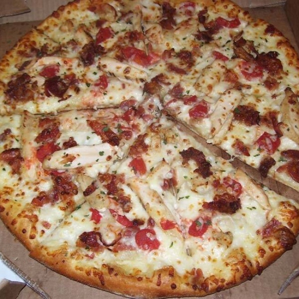Order Chicken Bacon Ranch Pizza food online from Nunzio's Pizzeria store, Iselin on bringmethat.com