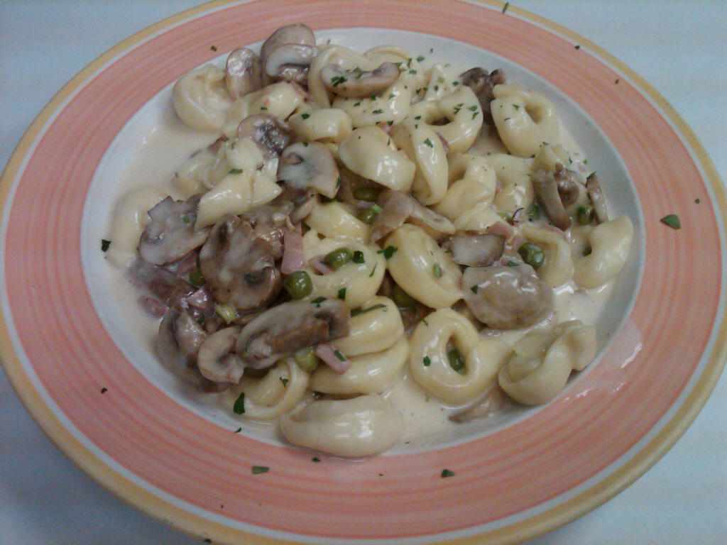Order Tortellini della Nonna food online from Silvio Restaurant & Pizzeria store, Thornwood on bringmethat.com