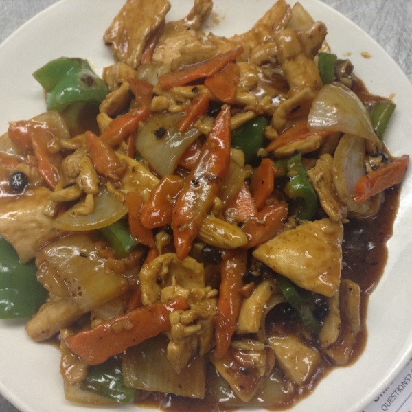 Order 9. Chicken with Black Bean Sauce（豆豉鸡） food online from Full House Chinese Restaurant store, San Antonio on bringmethat.com