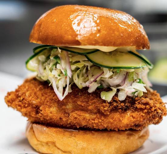 Order Crispy Chicken Sandwich food online from Cracked By Chef Adrianne store, South Miami on bringmethat.com