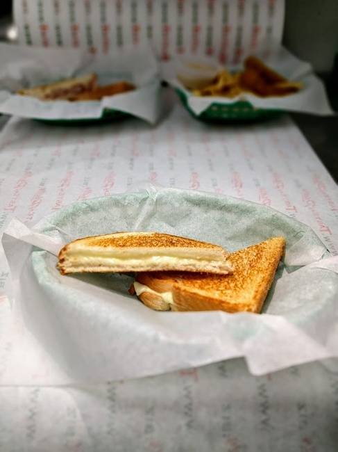 Order Kids Grilled Cheese food online from Taste of Philly store, Littleton on bringmethat.com