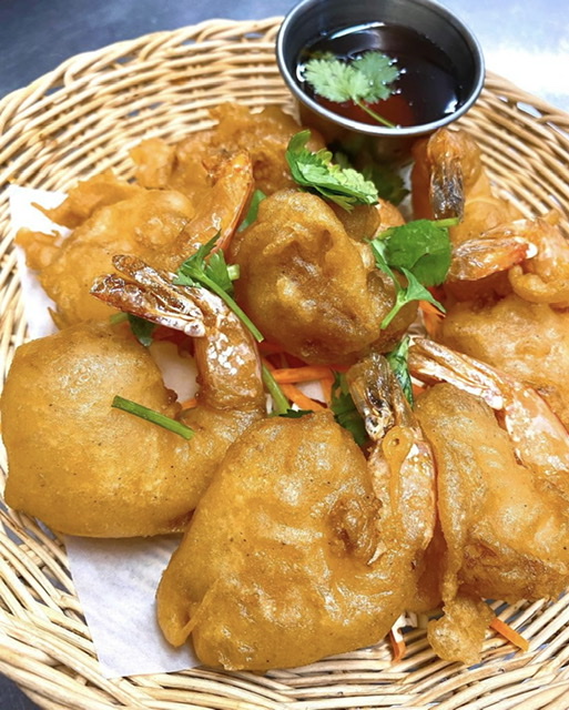 Order Golden Fried Prawn food online from The River Thai Cuisine store, Folsom on bringmethat.com